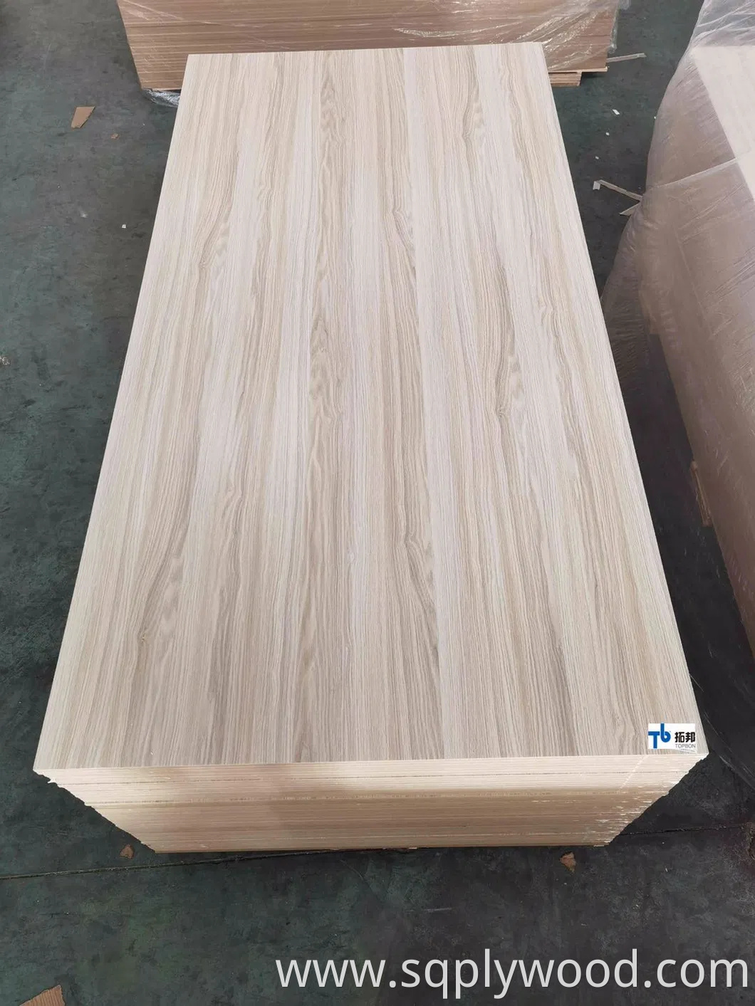 Custom Wholesale 4*8 Feet 18mm Slot Wall Laminated Melamine MDF Board Slatwall Panel for Display Racks